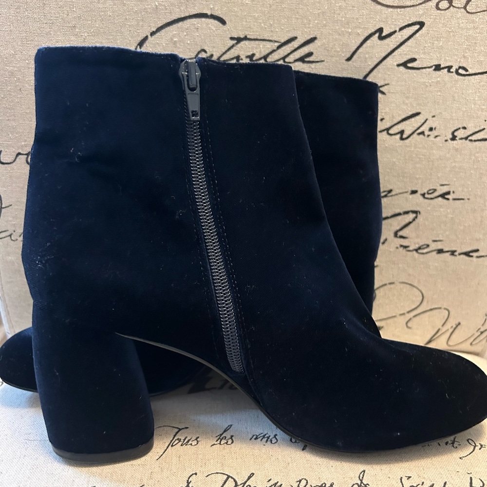 Women’s Nine West Blue Velvet Boots Size 9.5 - Picture 4 of 6